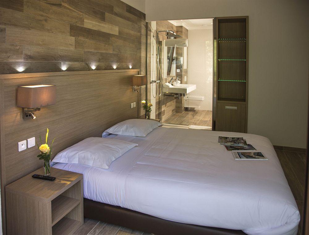 ואלבון Seventeen Hotel מראה חיצוני תמונה