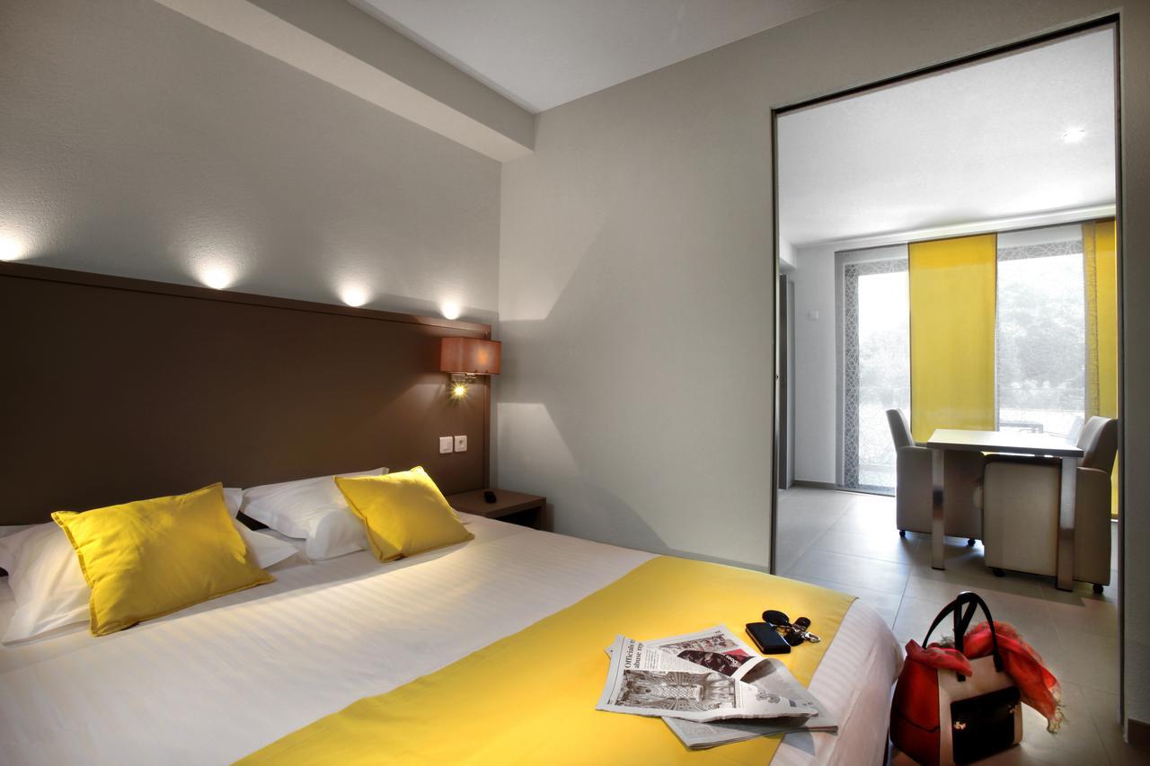 ואלבון Seventeen Hotel מראה חיצוני תמונה