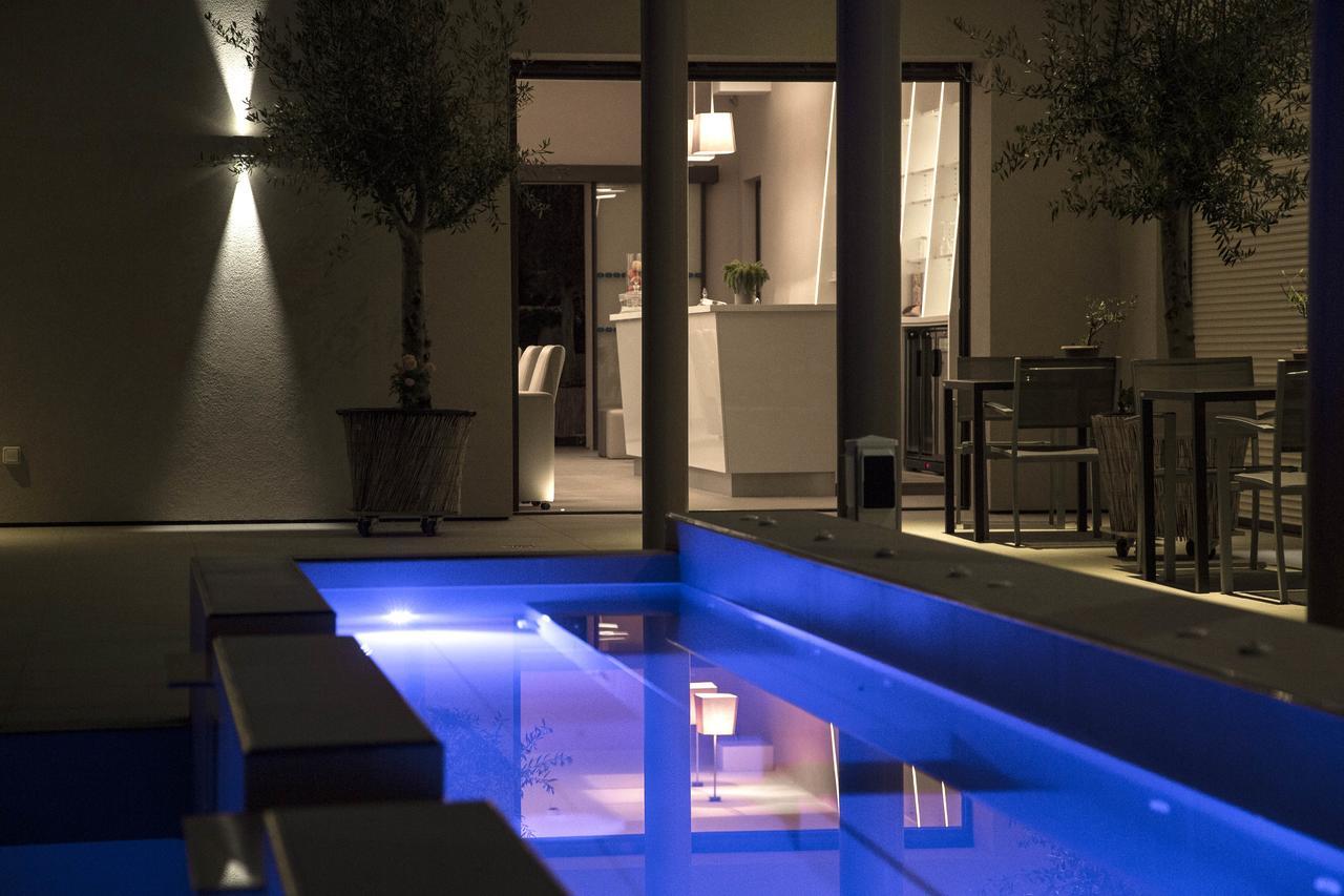 ואלבון Seventeen Hotel מראה חיצוני תמונה